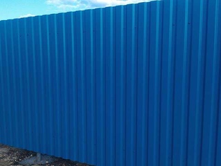 Профлист С8 0.7 мм RAL 5001 Зелено-Синий Двухсторонний 1 - в «Монолит-Металлопрокат».